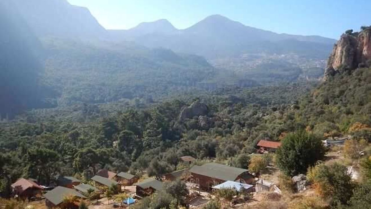 Antalya'da Torosların Gölgesinde Kaybolan Şehir