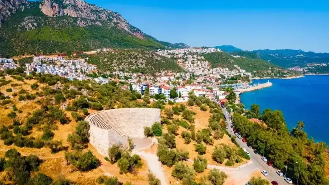 Antalya'nın en rüzgarlı ilçeleri belli oldu