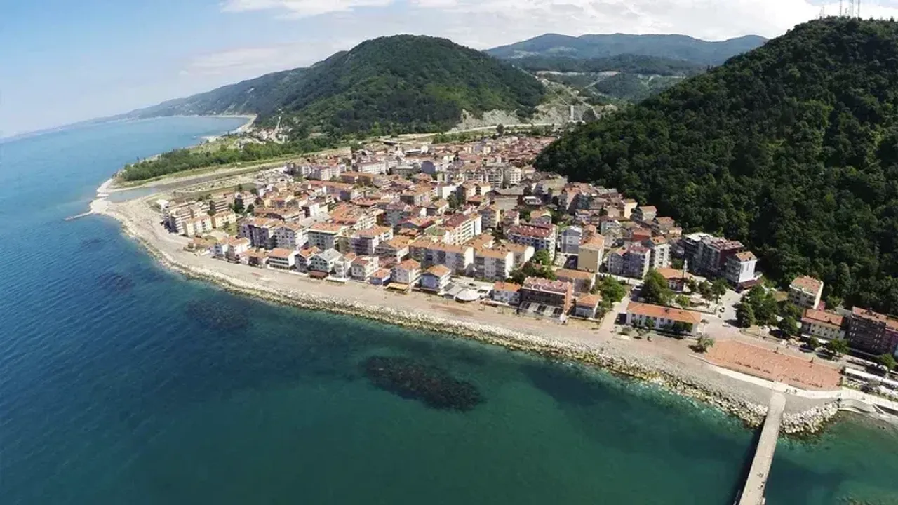 Karadeniz’in Doğal Güzellik Rotası: Sinop Ayancık Arası Kaç Km, Kaç Saat?