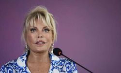 79 yaşındaki Ajda Pekkan Harbiye'yi yıktı geçti!