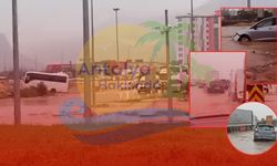 Antalya'da hayat felç oldu! Bazı yollar trafiğe kapandı