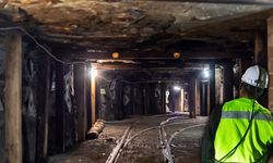 Maden ocağı çöktü! İşçiler göçük altında!