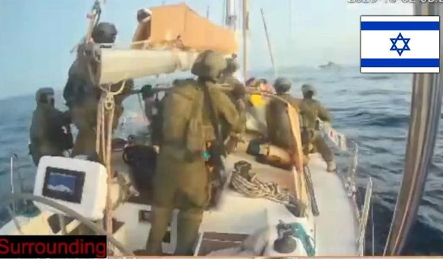 İsrail askerlerinin Sumud Filosu'ndaki tekneye baskın anı kamerada 