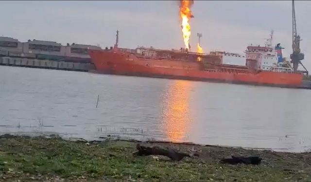 Rusya Ukrayna'da Türk gemisini vurdu!