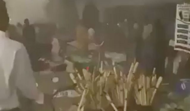 Nijerya'da camiye bombalı saldırıda 5 kişi hayatını kaybetti: Saldırı sonrası anlar kamerada