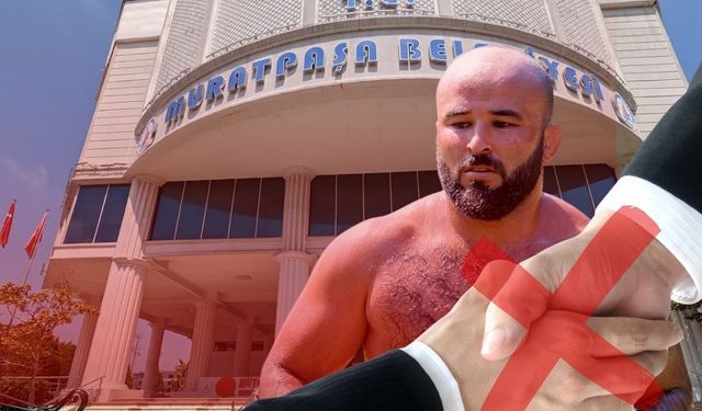 Muratpaşa Belediyesi'nde şok ayrılık!