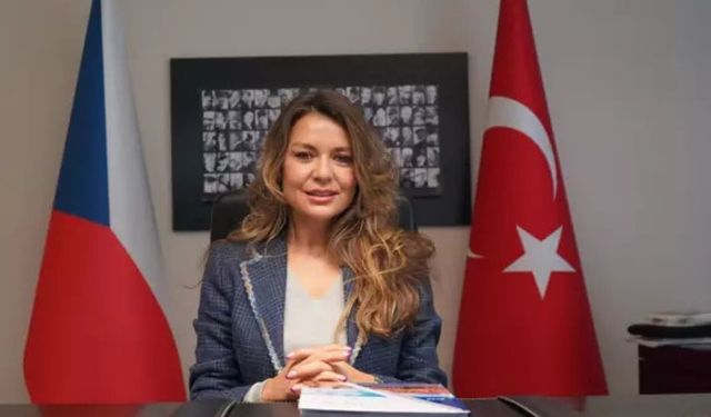 Antalya diplomaside vitrine çıktı