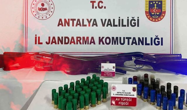 Antalya’da ruhsatsız av tüfekleri ele geçirildi