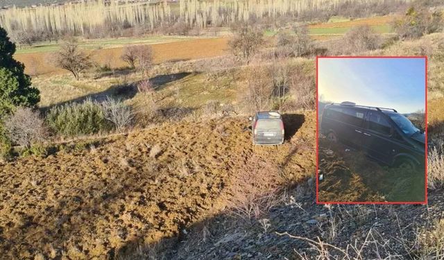 Isparta’da araç şarampole uçtu, 10 kişi yaralandı