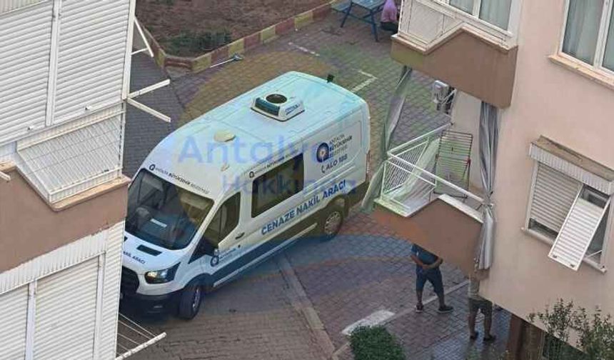 Antalya çığlık seslerine uyandı! 