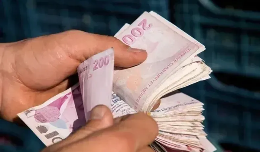 4 kişilik memur ailesinin açlık sınırı belli oldu